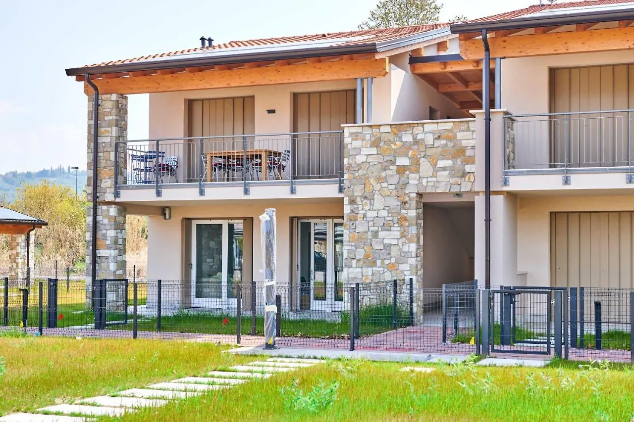 Apartmentsgarda - Garda31 Residence 0*, Garda (Verona) Italy